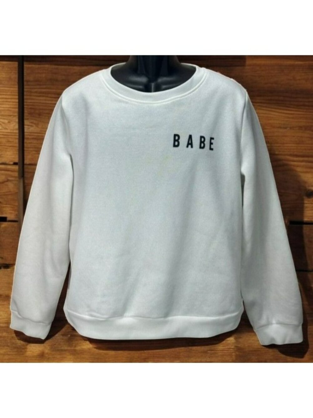 "Babe" White Crewneck Sweatshirt XL NWT